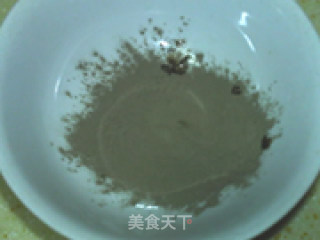 牛奶龟苓膏的做法步骤：2