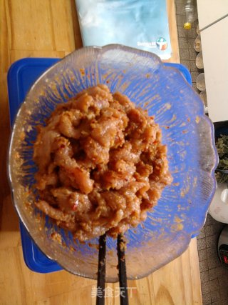 堪比墨西哥肉卷  自制春饼的做法步骤：2