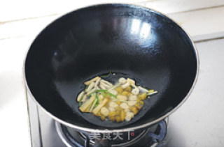 【酸汤金针肥牛】无法抗拒的酸辣诱惑的做法步骤：4