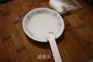 提拉米苏的第一步：自制马斯卡彭的做法步骤：1