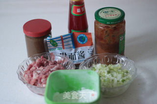 鲜虾酱汤面的做法步骤：1