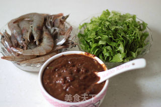 鲜虾酱汤面的做法步骤：3