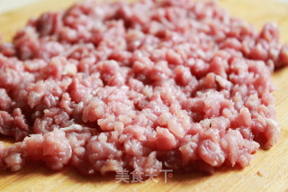 五香肉馅饼的做法步骤：4