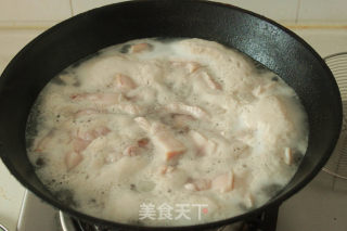 猪肉炖粉条的做法步骤：2