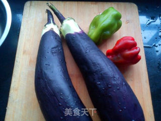 香辣茄子的做法步骤：1