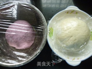 紫薯花馒头的做法步骤：2