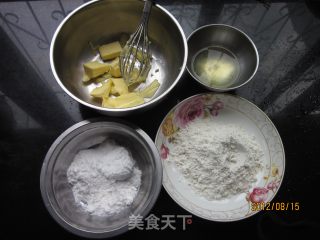 懒人必备，蛋白薄脆的做法步骤：1