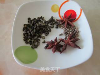 豆皮焖鸡的做法步骤：1