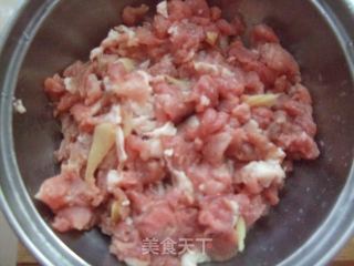 皮蛋瘦肉粥的做法步骤：3