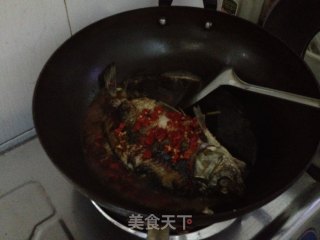 红烧鲫鱼的做法步骤：5