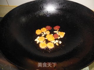 秋葵炒香肠的做法步骤：8