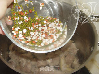 大暑老鸭胜补药——冬瓜绿豆老鸭汤的做法步骤：4