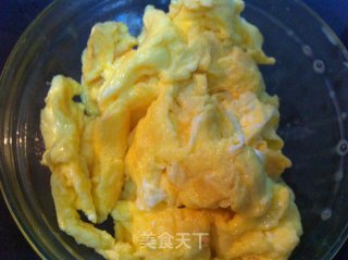 黄瓜炒鸡蛋--最适合夏天吃的炒菜的做法步骤：4