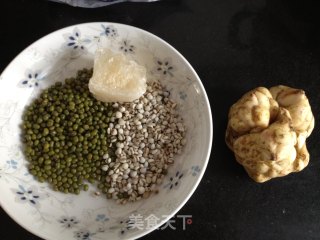 电高压锅版薏仁百合绿豆汤的做法步骤：1