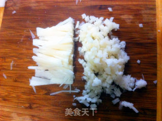土豆莲藕饼的做法步骤：3