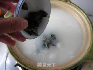 咸肉米粥的做法步骤：8