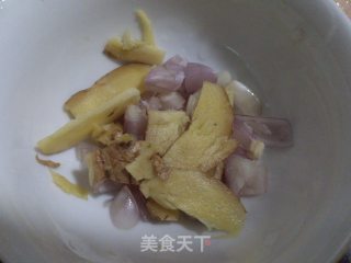 可乐鸡翅的做法步骤：4