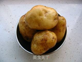 【炸薯条】偶尔解解馋！的做法步骤：1