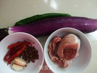 茄子炒肉丝的做法步骤：1
