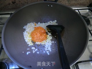 酸辣炒年糕的做法步骤：3