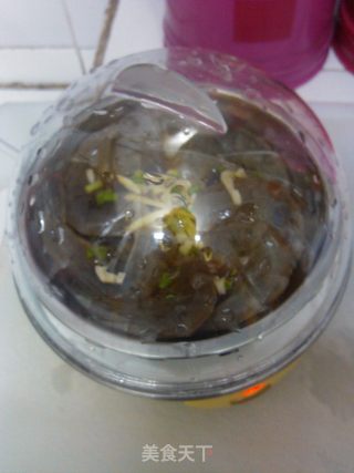 蒜蓉蒸虾---煮蛋器版的做法步骤：4