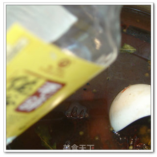 简单几步做出大众美味------五香咸鸭蛋的做法步骤：6