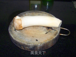 鲍菇肉片的做法步骤：1