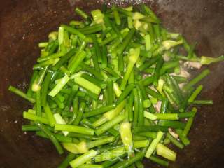 蒜薹炒肉的做法步骤：6