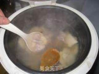 赤小豆粉葛排骨汤的做法步骤：4