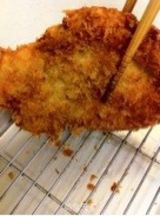 绝对外脆里嫩的炸猪排的做法步骤：7