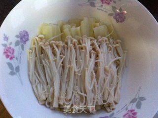 酸汤肥牛的做法步骤：7