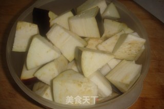 【毛豆烧茄子】的做法步骤：1