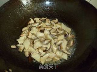清炒双菇的做法步骤：7