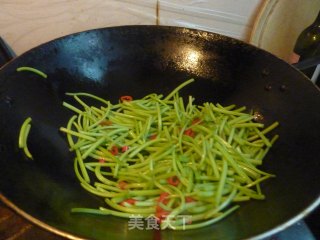 清爆山芋梗的做法步骤：5