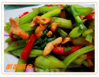 双椒香芹鸡丝！的做法步骤：7
