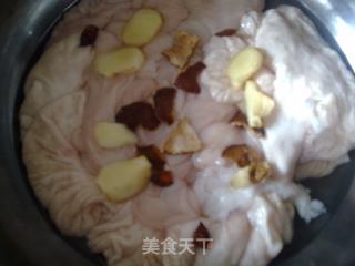 卤猪肠的做法步骤：7