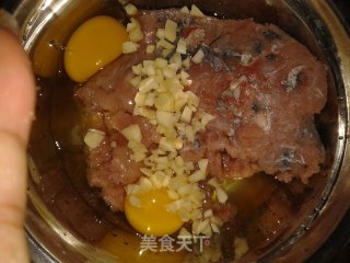 自制鱼丸的做法步骤：4