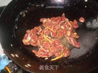蛋牛炒苦瓜的做法步骤：9