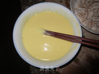 芋头丝鸡蛋饼的做法步骤：3