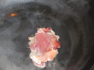 红萝卜瘦肉粥—宝宝营养餐的做法步骤：2