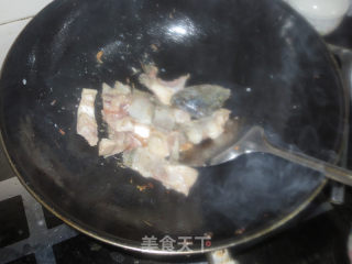 蒜香鲈鱼块的做法步骤：6