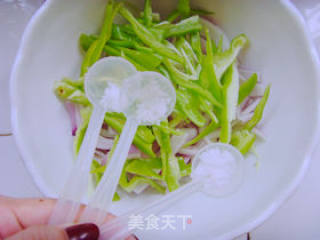 凉拌洋葱的做法步骤：7