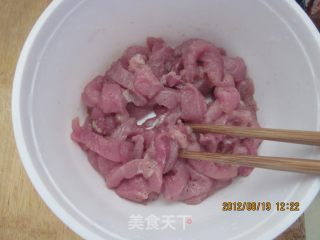 糖醋里脊--第一次做的做法步骤：2