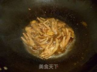 红烧鸡爪的做法步骤：6