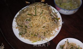 韭菜炒面的做法步骤：7