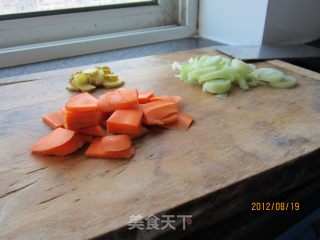 西兰花炒虾仁的做法步骤：2