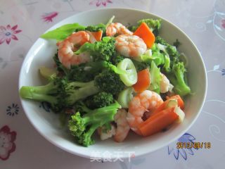 西兰花炒虾仁的做法步骤：5