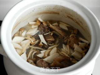 棒骨杂菌汤的做法步骤：8