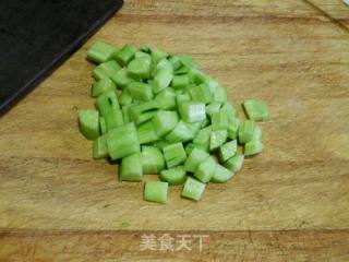 炒三丁的做法步骤：1