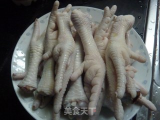 豉蒸凤爪的做法步骤：1